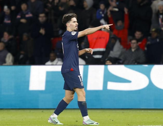 他们以现代 他们以现代