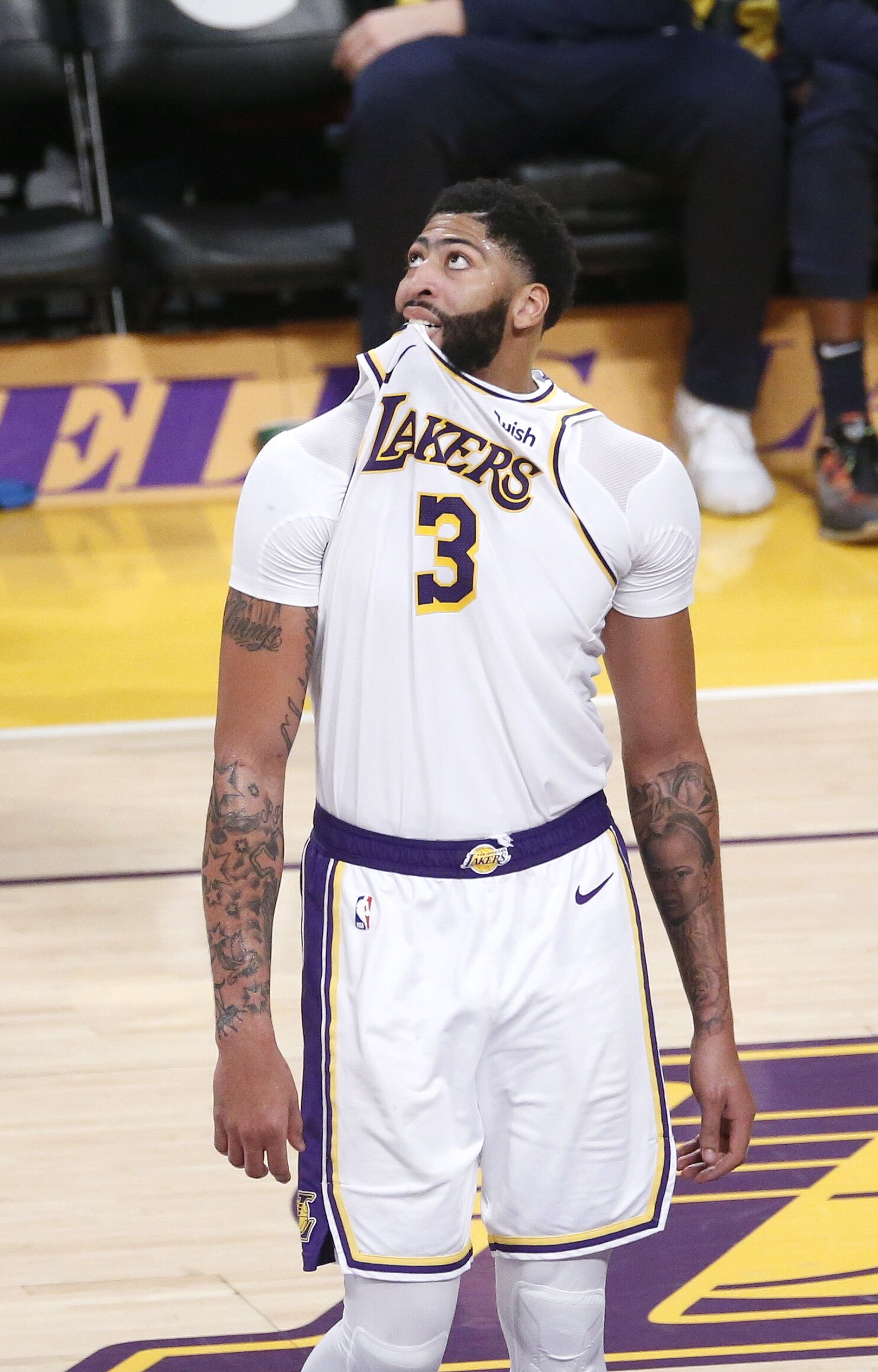 三分与肘区 三分与肘区